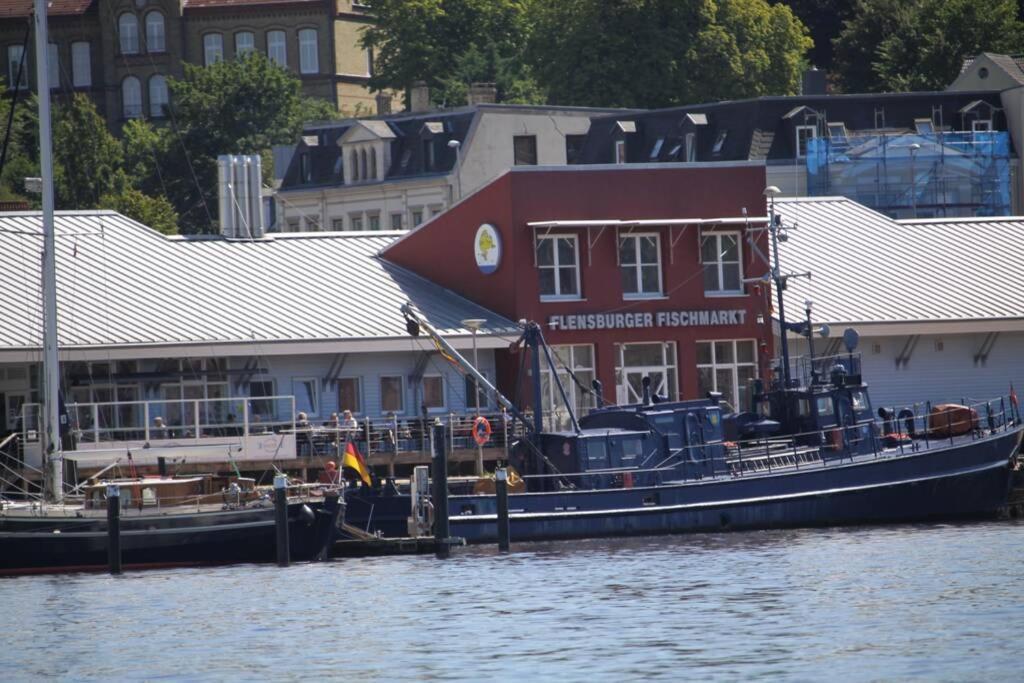 Gemuetliche Haushaelfte Mit Garten Und Terrasse Flensburg Dış mekan fotoğraf